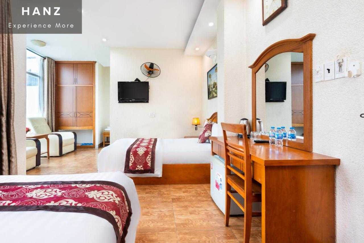 Hanz Queen Airport Hotel Хошимин Екстериор снимка